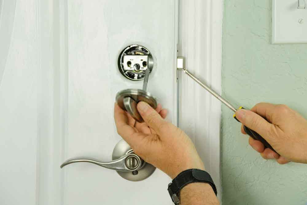 Residential-Locksmiths-in-Studio-City